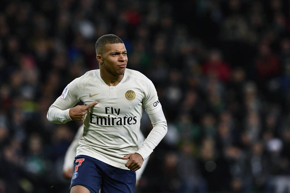 港股概念追踪|11月重卡销量大增   产业景气度有望再超预期（附概念股）